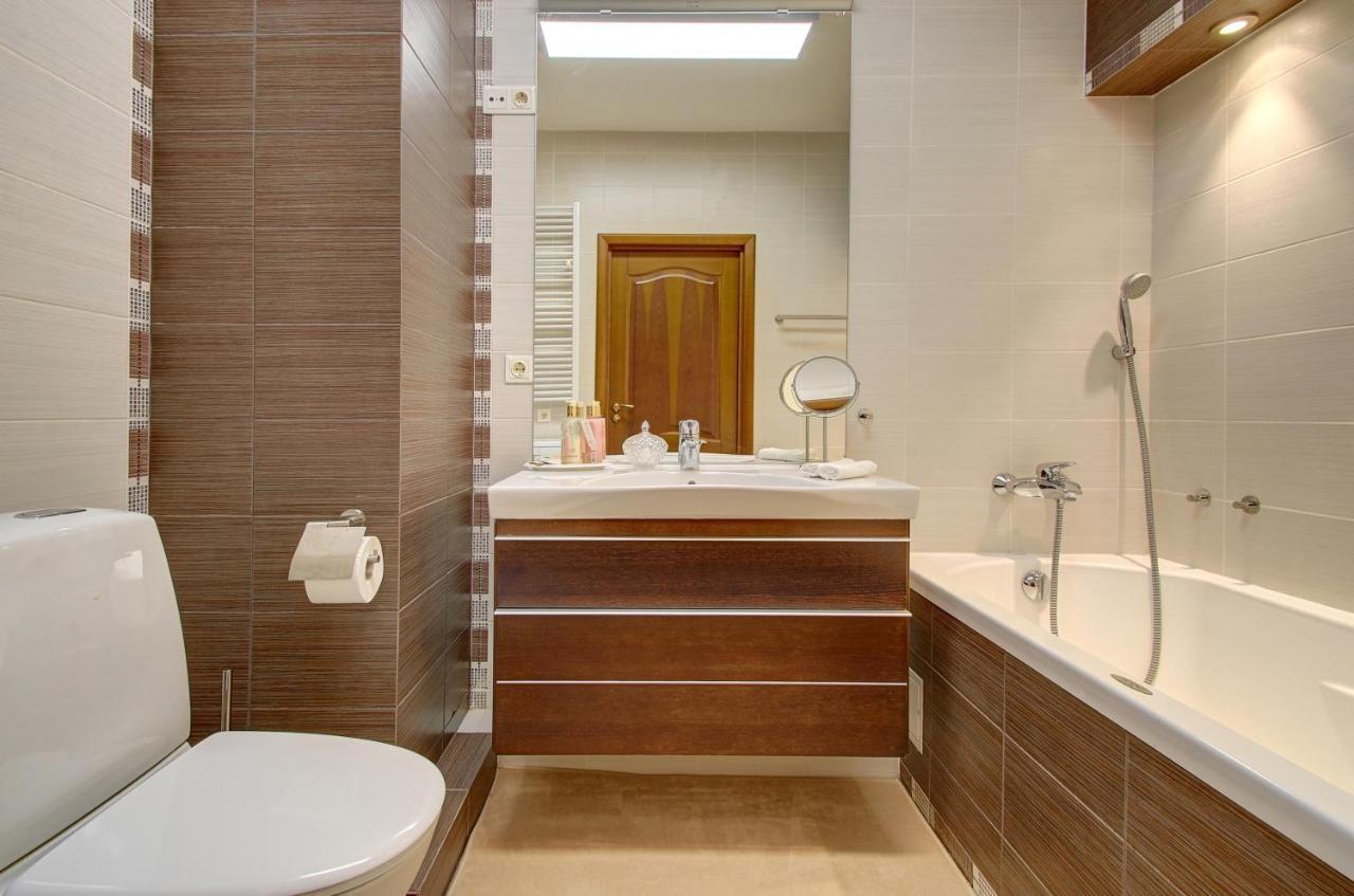 Helios 19 Luxury Vilnius Apartment Bagian luar foto