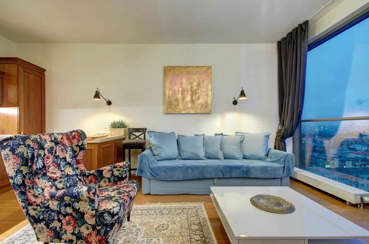 Helios 19 Luxury Vilnius Apartment Bagian luar foto