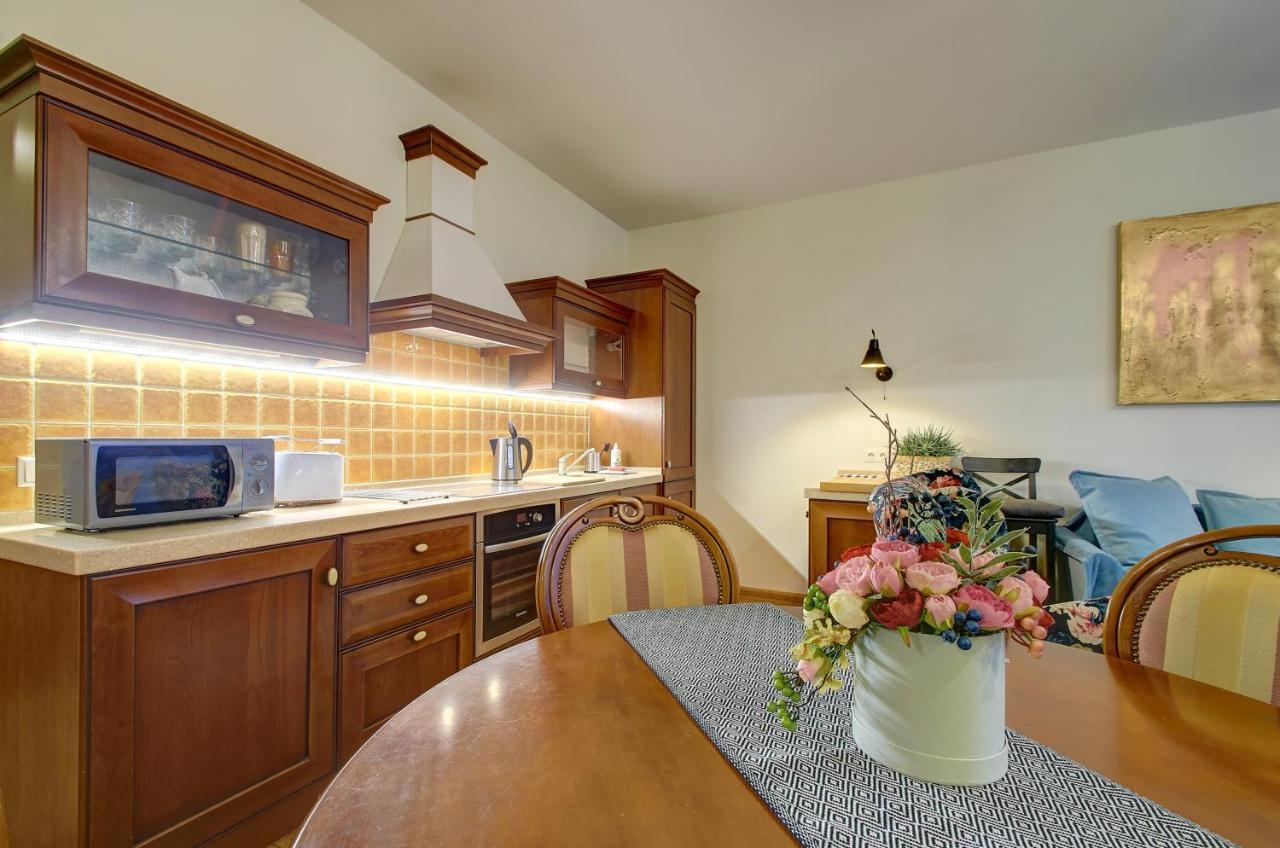 Helios 19 Luxury Vilnius Apartment Bagian luar foto